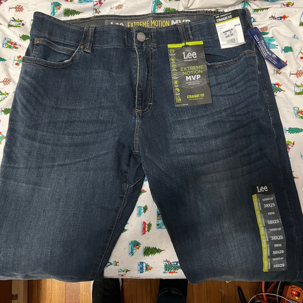 Lee extreme motion jeans